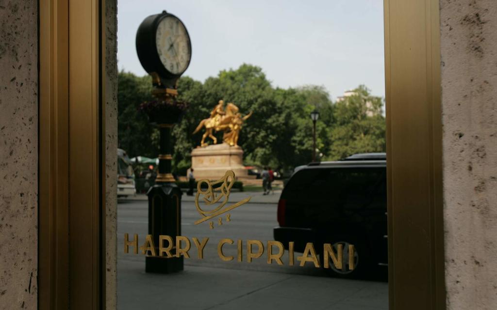 The Sherry Netherland New York Exterior photo
